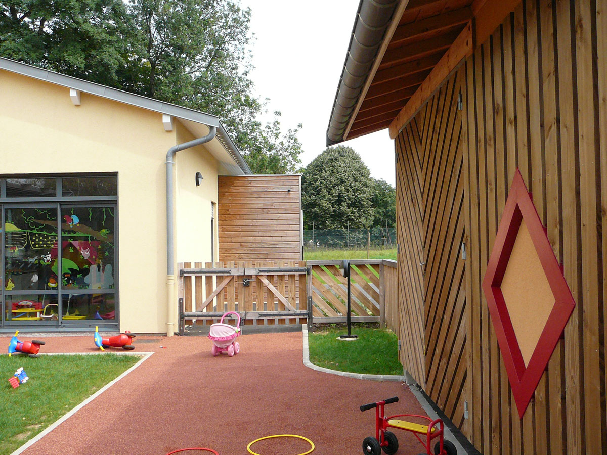 accueil petite enfance ossature bois bardage enduit